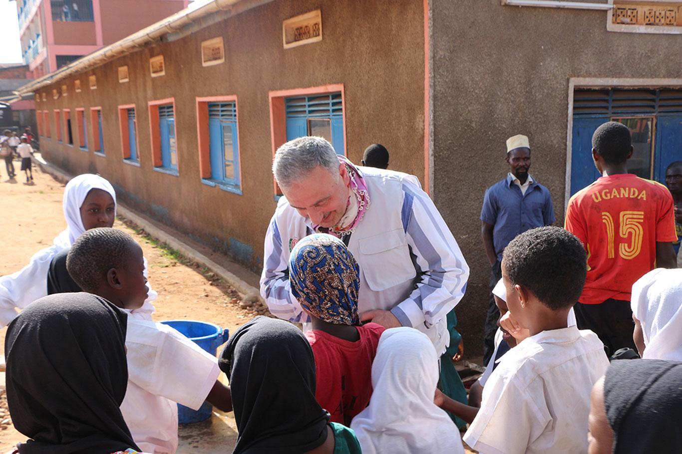 European Yetim Eli slaughters the sacrifices on behalf of philanthropists in Uganda